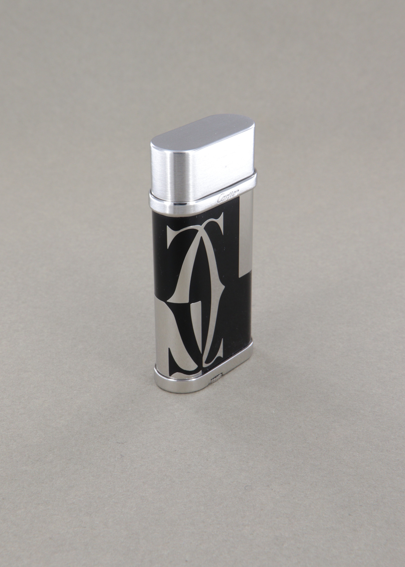 Cartier accendino ovale decoro logotype - immagine 3